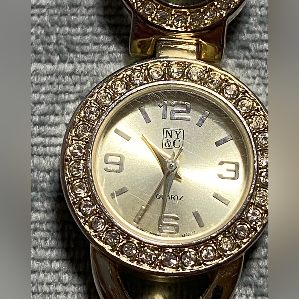New York and Company watch gold and gemstone 7.5”, new battery EUC￼ - Picture 10 of 12
